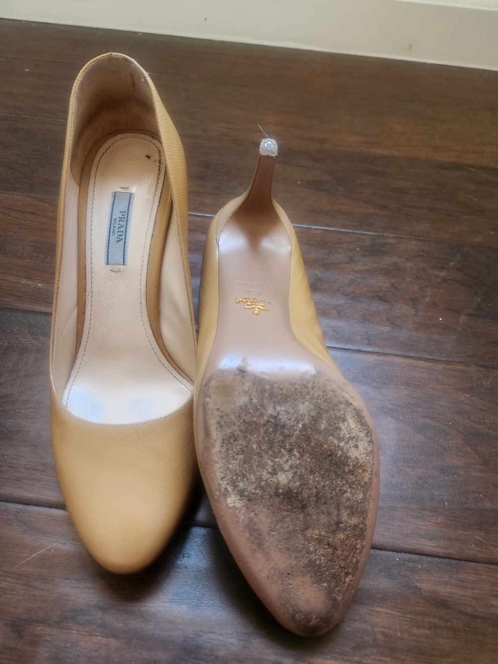Prada Women's Tan Leather Pointed-Toe Pumps - Picture 3 of 6